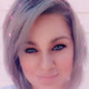 Meet your Posher, Jenn